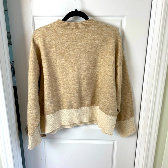 Over-Sized Warm Neutral Sweater - Picture 7 of 10